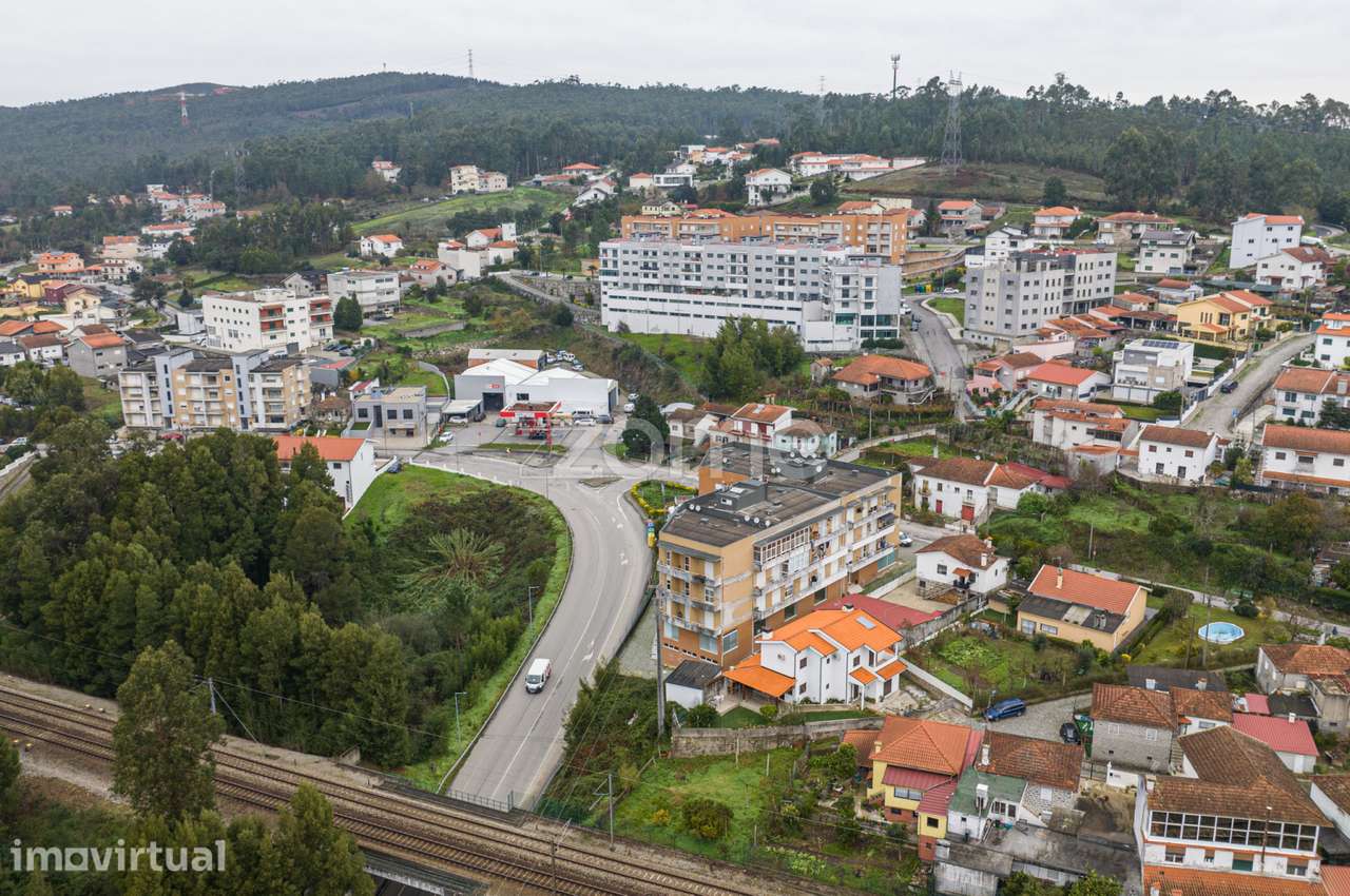 Lojas - Edifício Variante em Sobreira | Paredes - Grande imagem: 2/28
