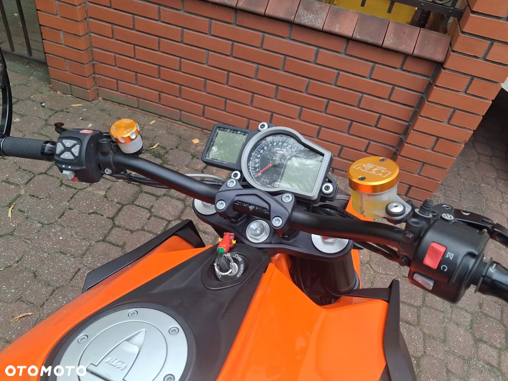 KTM Super Duke - 16