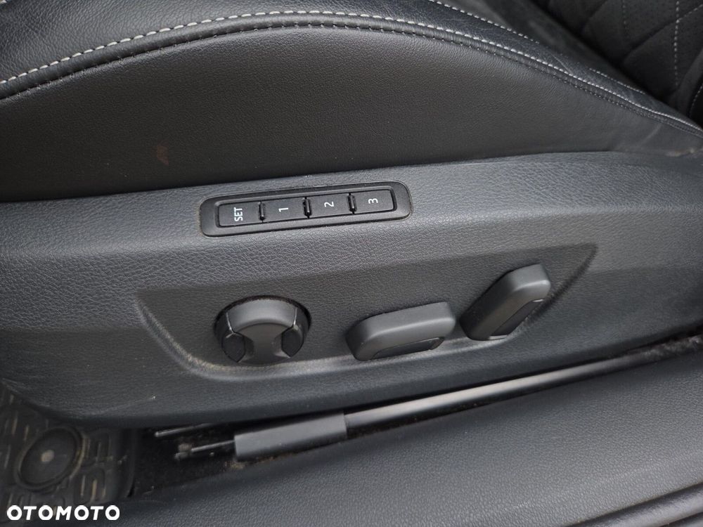 Skoda Superb 2.0 TDI SCR 4x4 Sportline DSG - 21