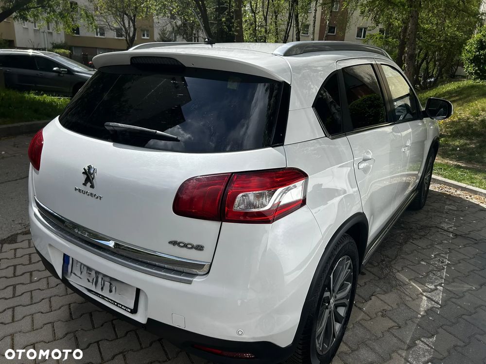 Peugeot 4008 - 11