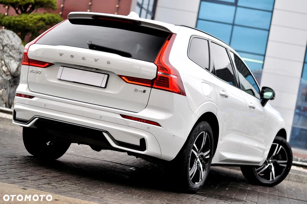 Volvo XC 60 B4 D AWD Ultimate Dark - 13