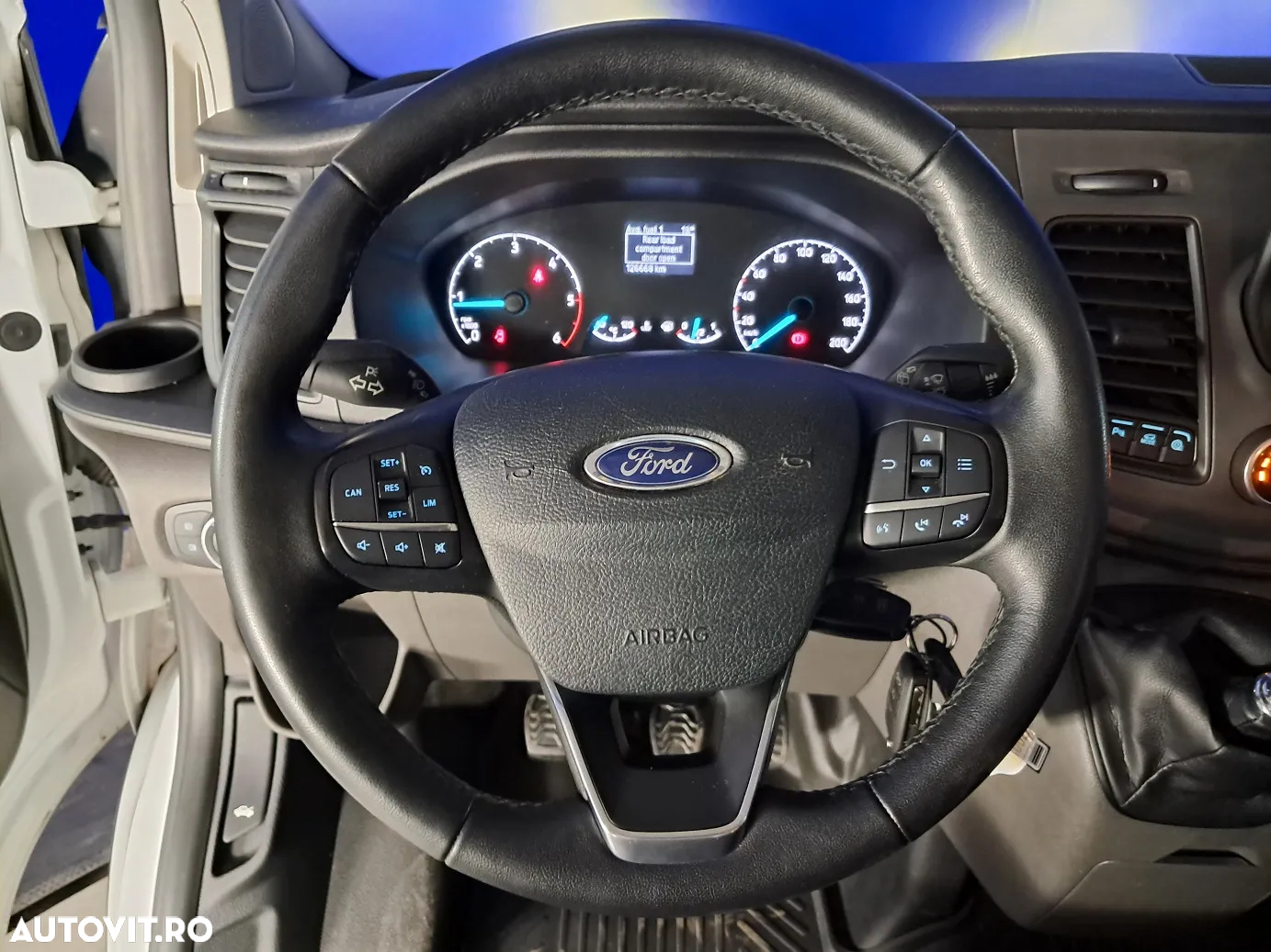 Ford Transit Custom - 11