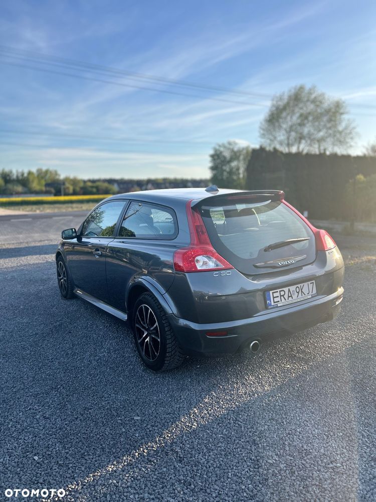 Volvo C30 2.0D Momentum - 4