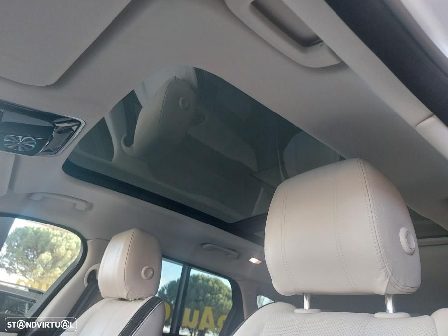 Land Rover Range Rover Velar 2.0 D R-Dynamic S - 17