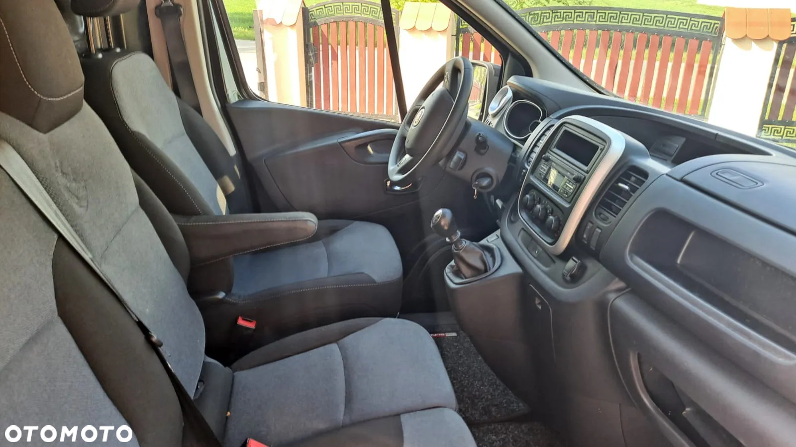 Renault Trafic - 16