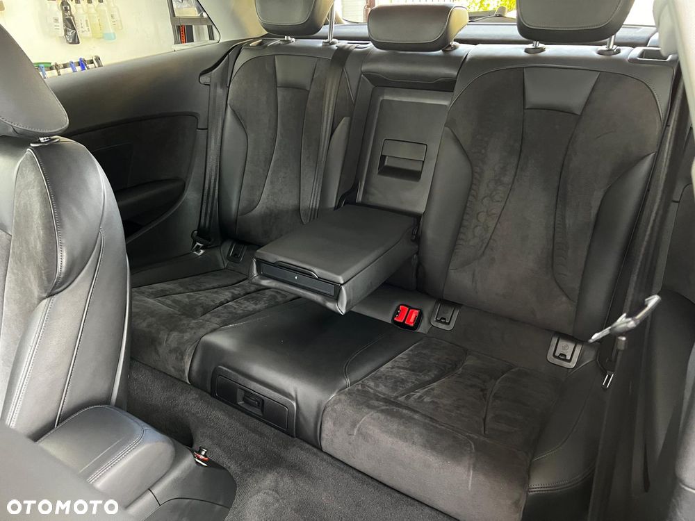 Audi A3 Sportback 2.0 TDI DPF S tronic S line Sportpaket (plus) - 13