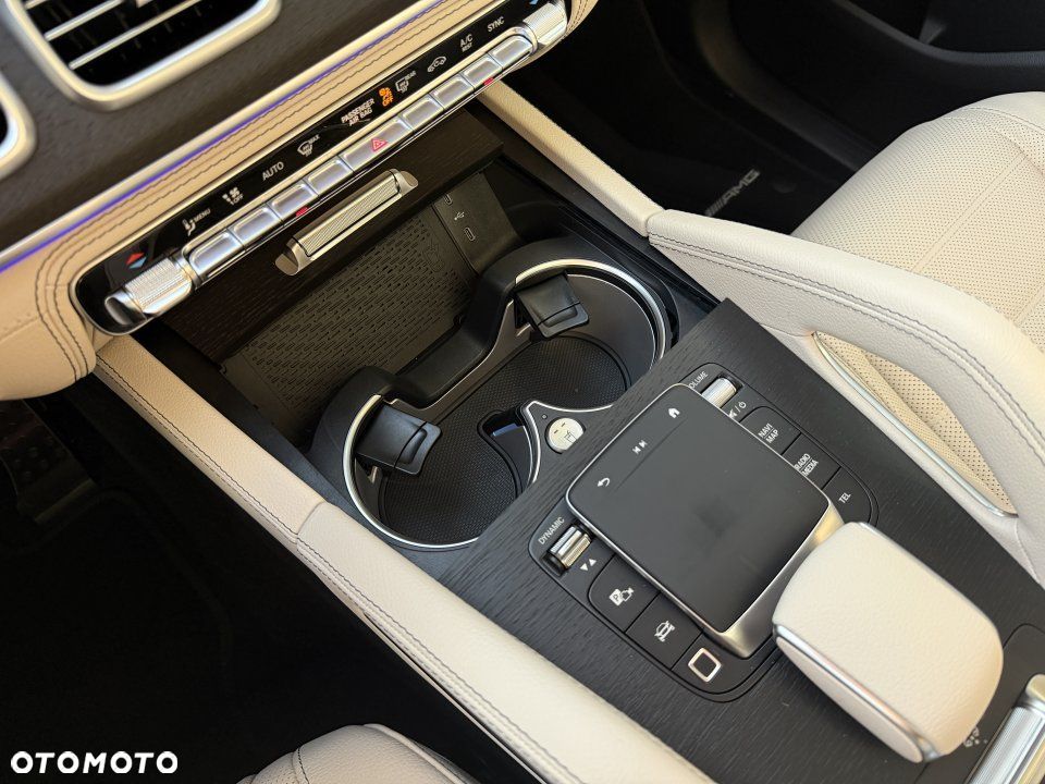 Mercedes-Benz GLS - 10