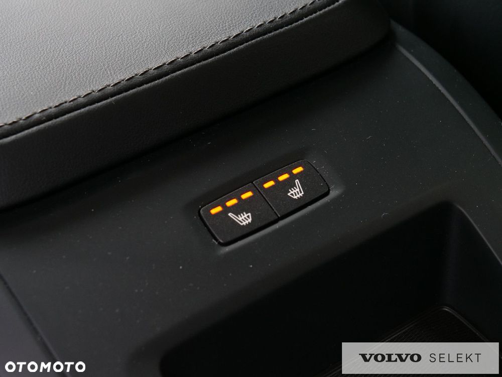 Volvo XC 90 - 20