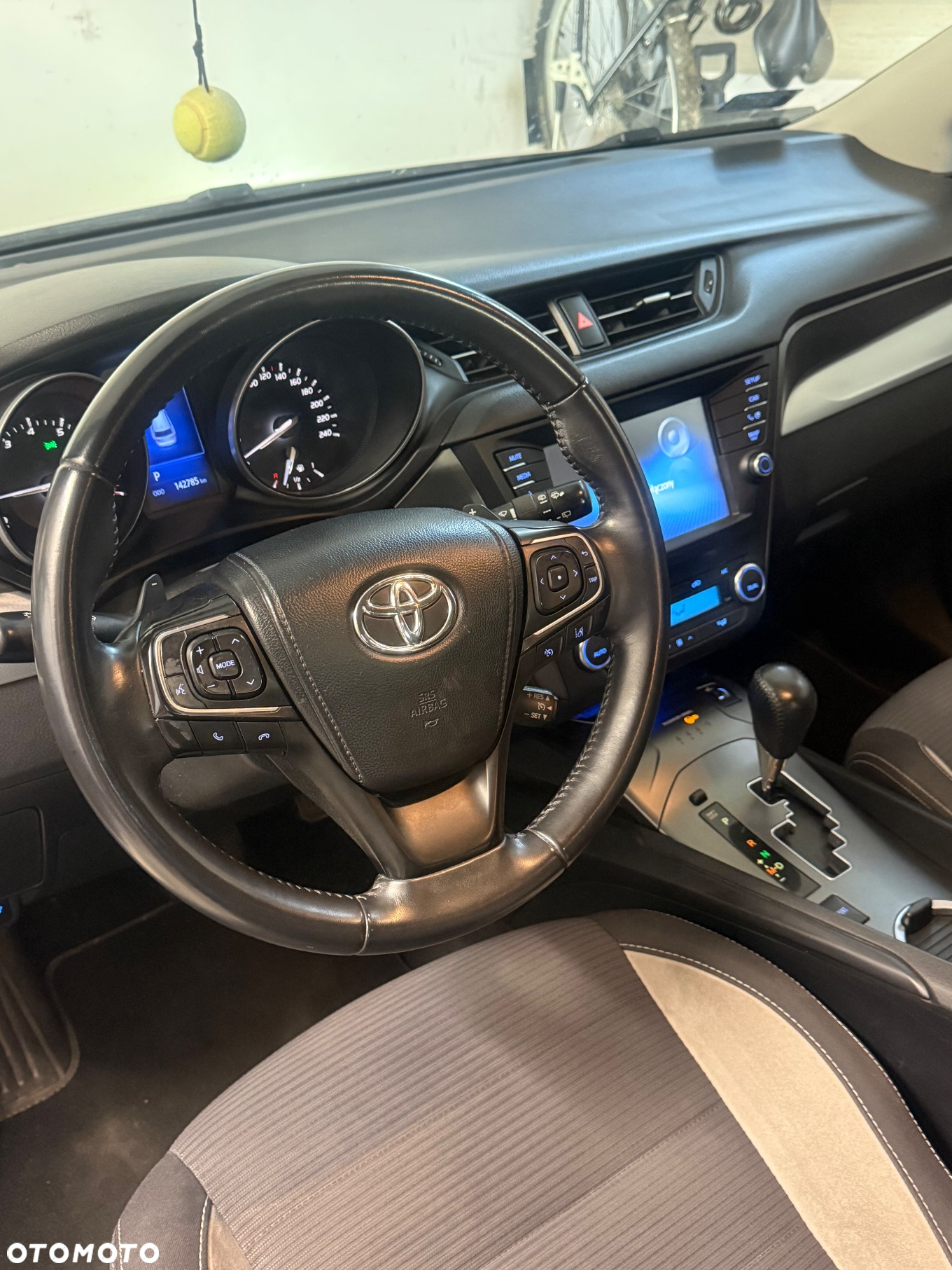 Toyota Avensis - 22