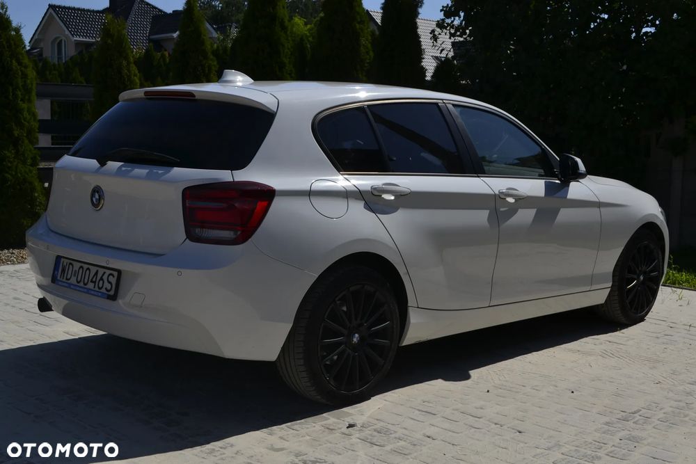 BMW Seria 1 118i Sport Line - 12