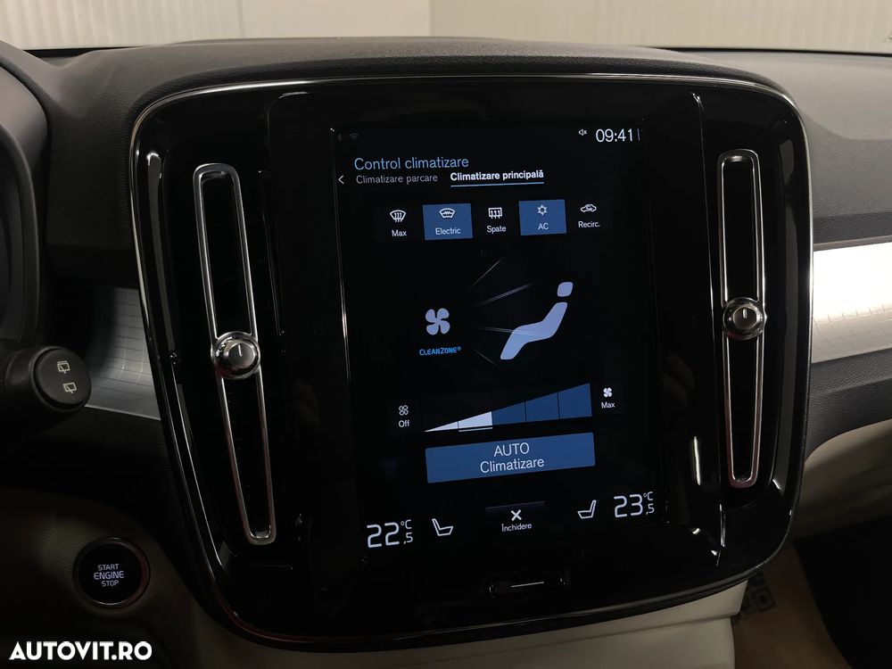 Volvo XC 40 B4 AT8 AWD Mild Hybrid Momentum Pro - 20