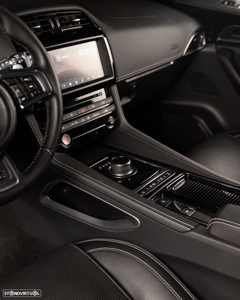 Jaguar F-Pace 2.0 i4D R-Sport Aut. - 23