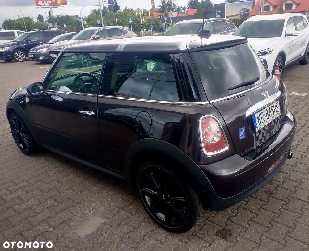 MINI Cooper Standard - 4