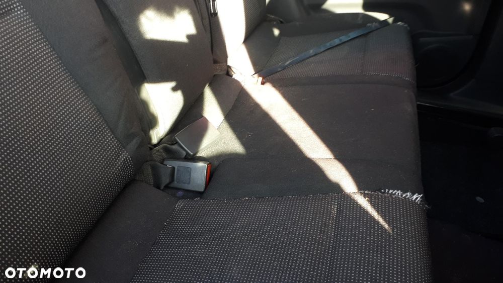 OPEL ZAFIRA B 1.9CDTI 05-08 LAMPA TYŁ LEWA PRAWA - 31