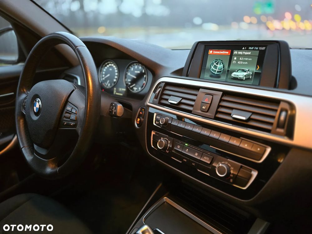 BMW Seria 1 118i Business Edition - 11