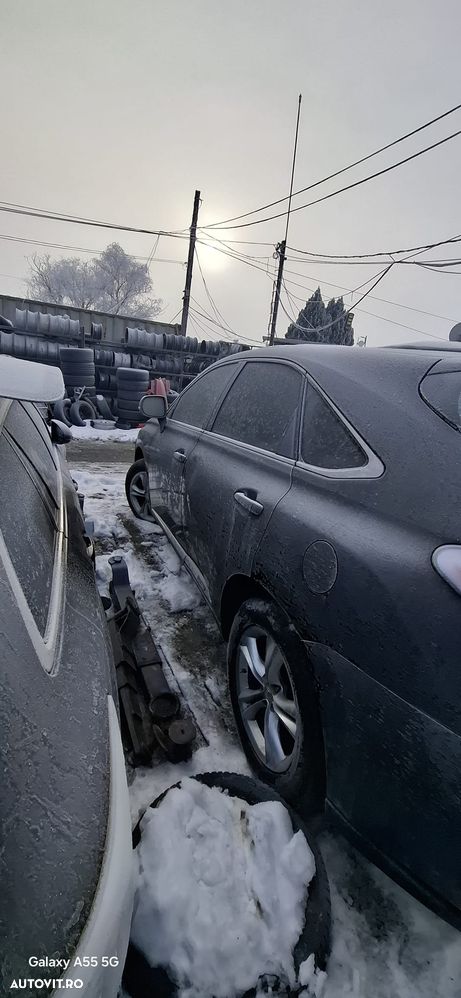 Dezmembrez Lexus RX450H - 9