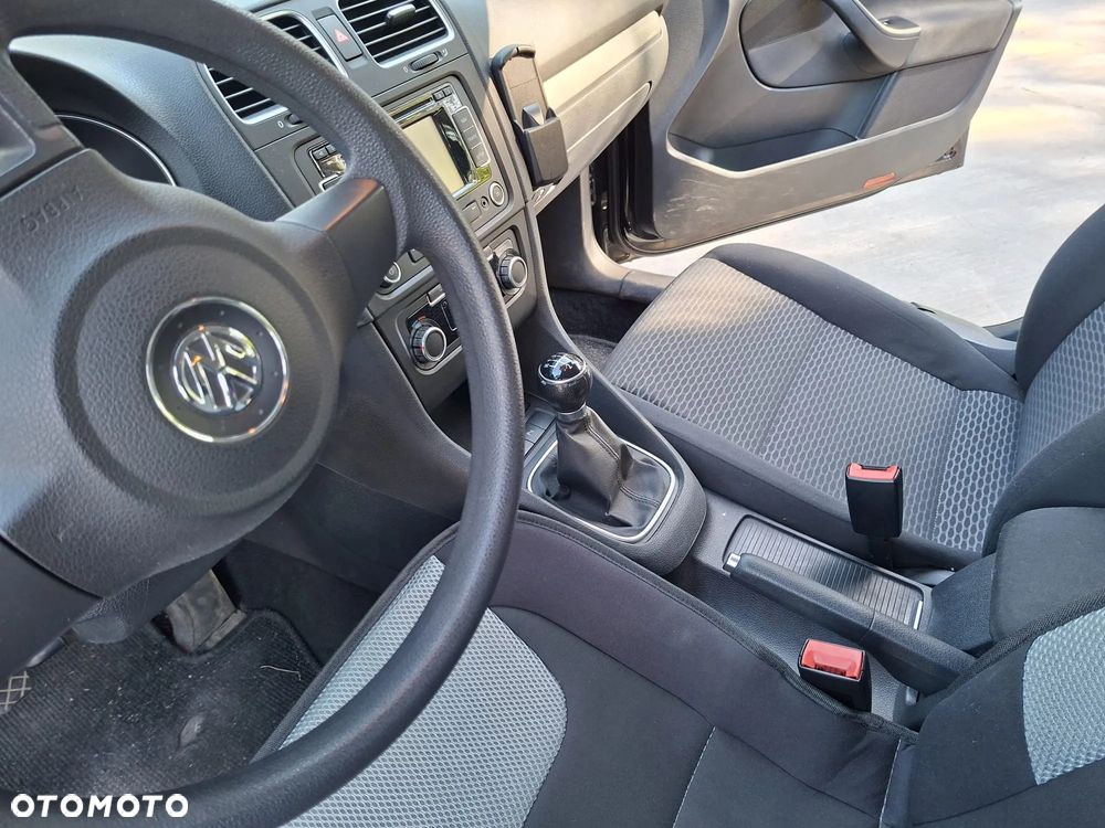 Volkswagen Golf 1.6 TDI DPF Trendline - 14
