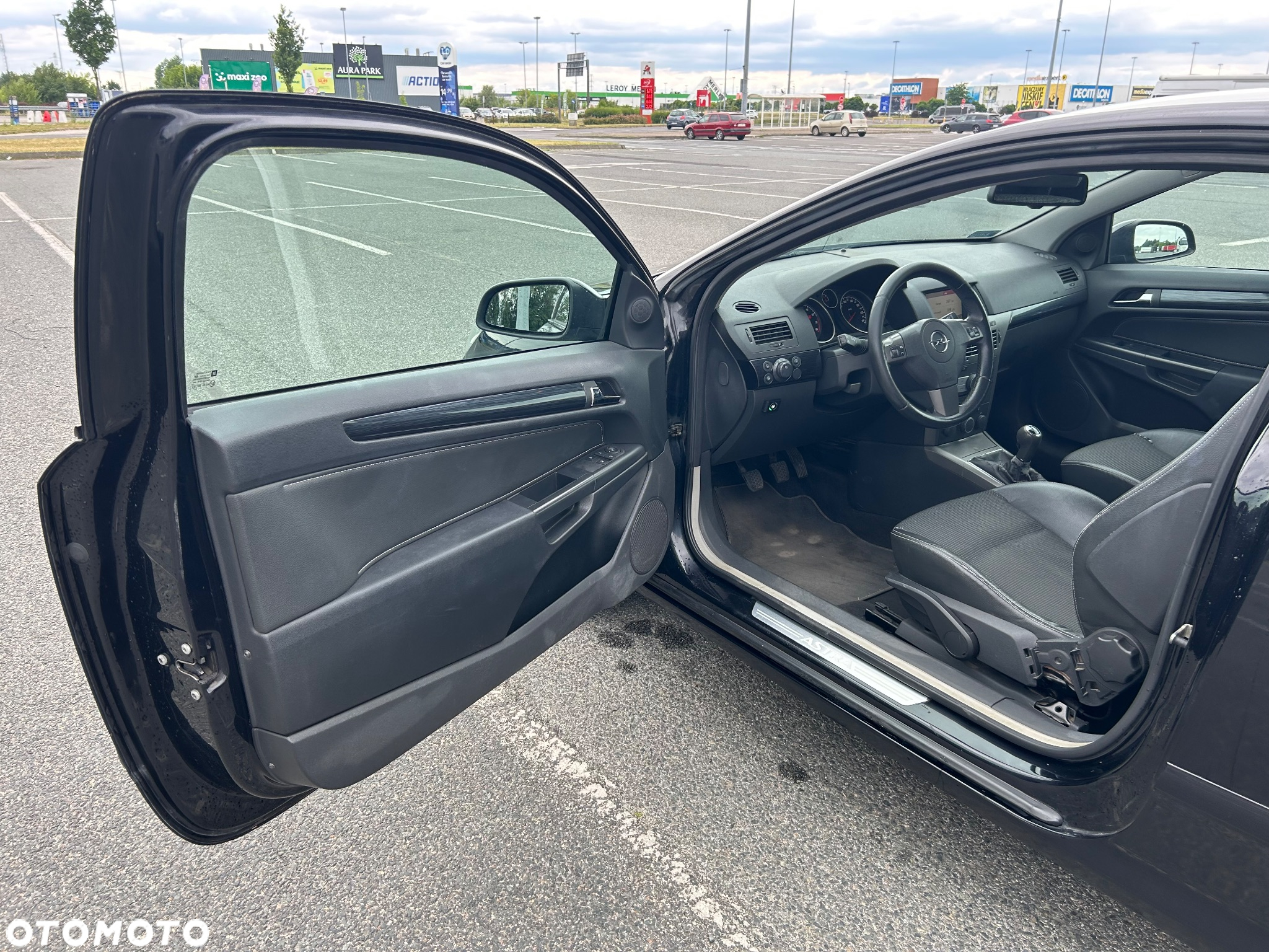 Opel Astra III GTC 2.0 T Cosmo - 16