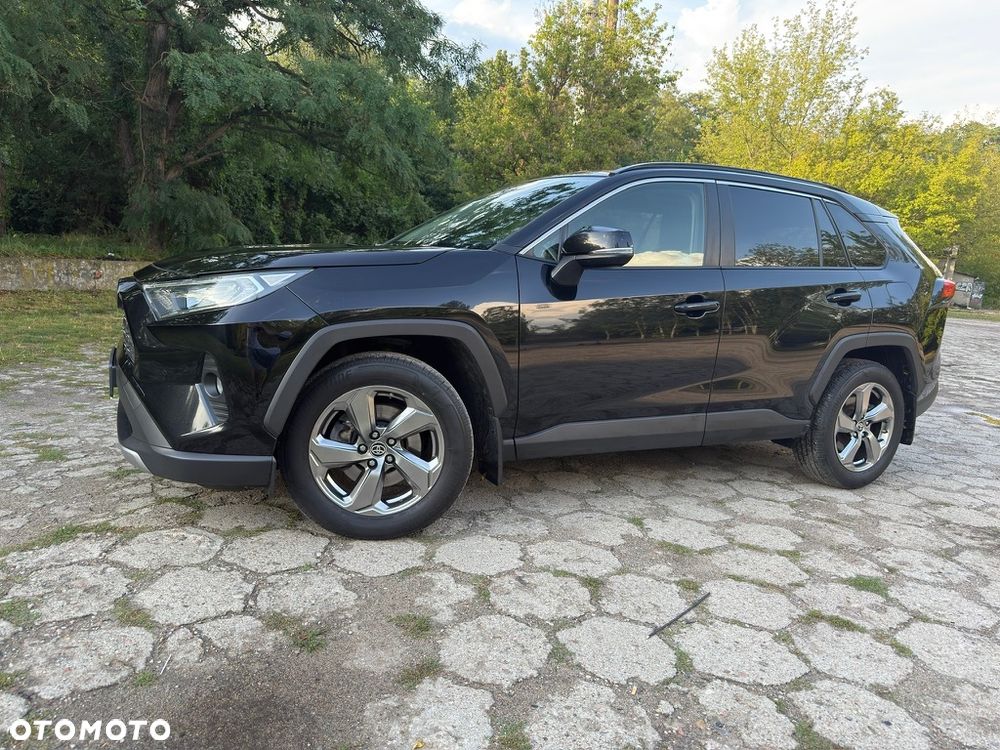 Toyota RAV4 - 8