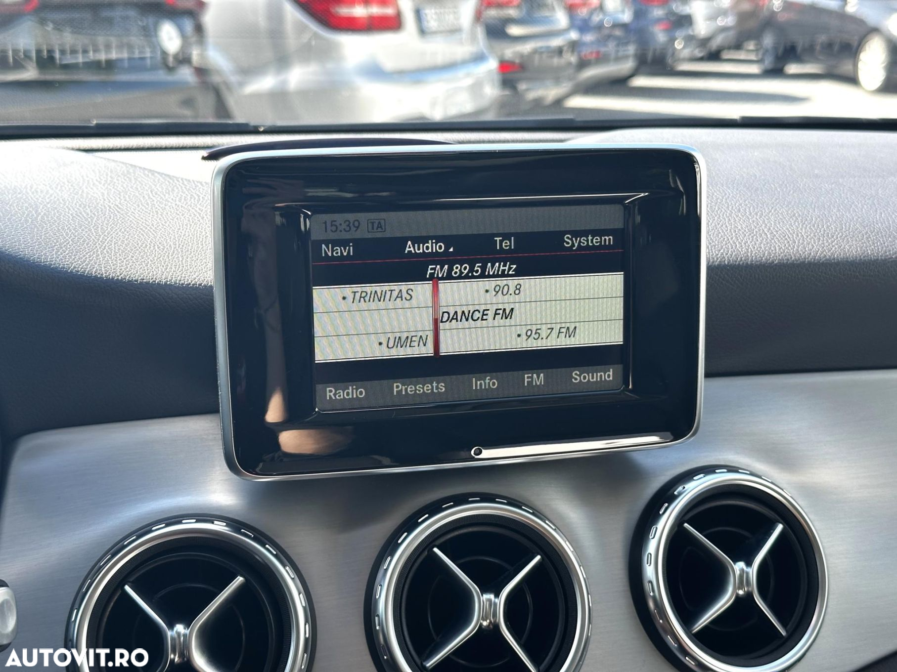 Mercedes-Benz GLA 200 d Aut. - 13