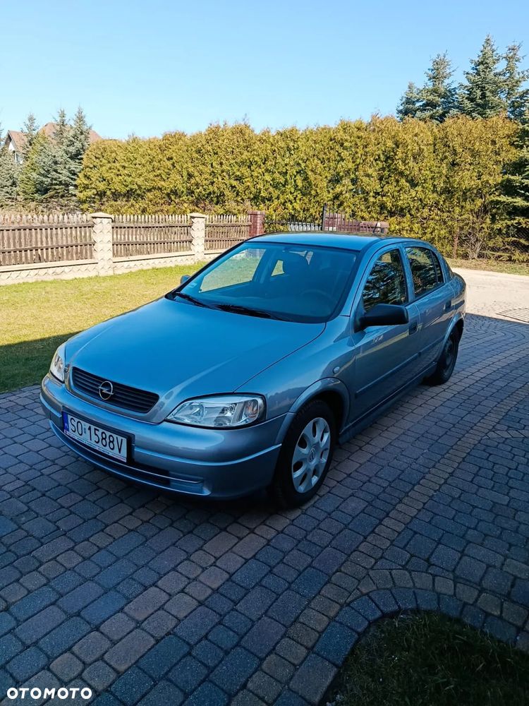 Opel Astra - 3