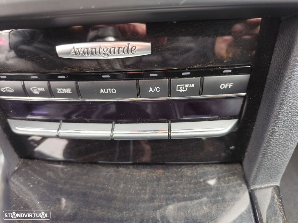 Mercedes-Benz E 250 CDi Avantgarde BlueEfficiency - 16