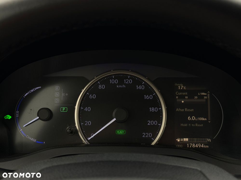 Lexus CT - 14