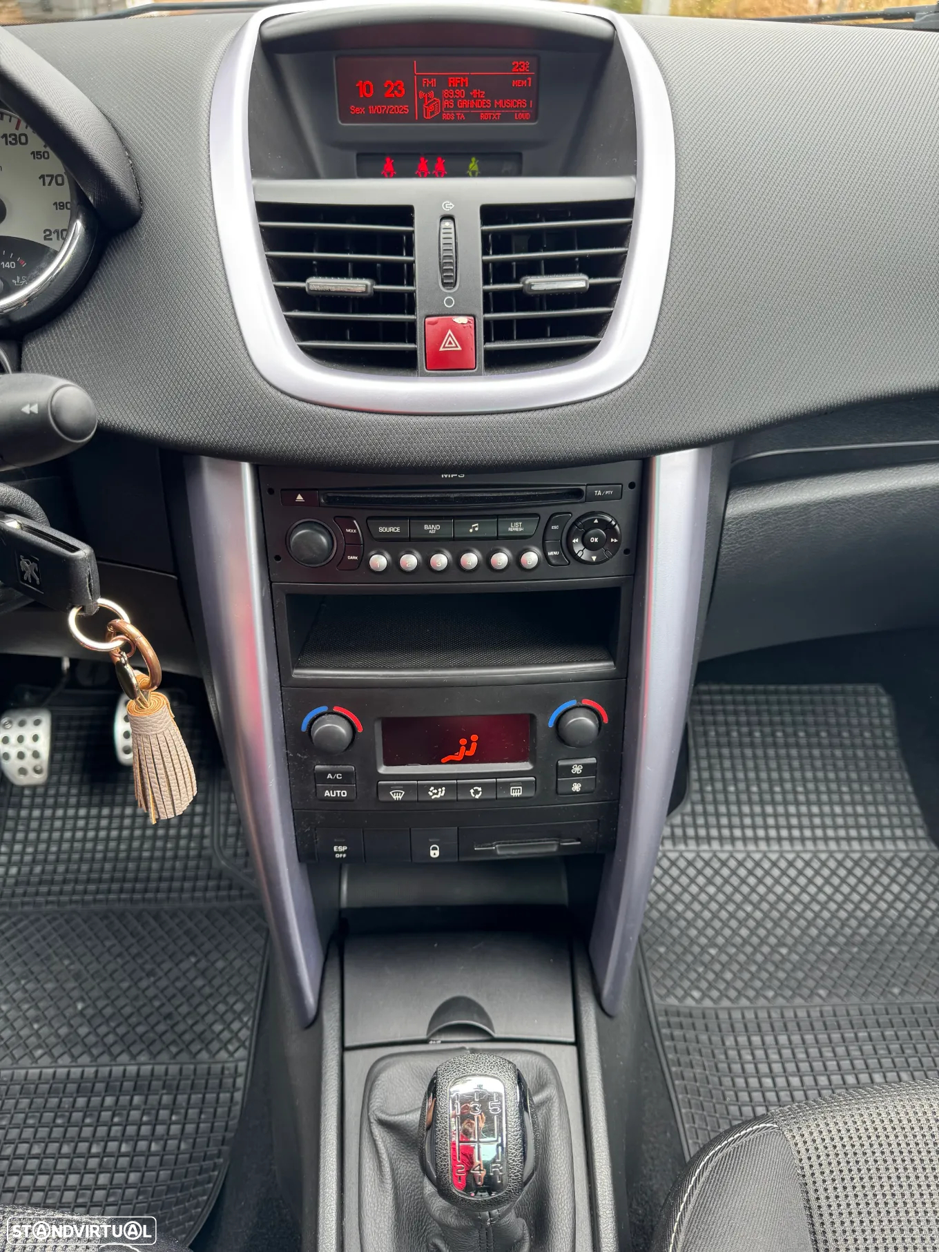 Peugeot 207 CC 1.6 HDi FAP Sport - 16