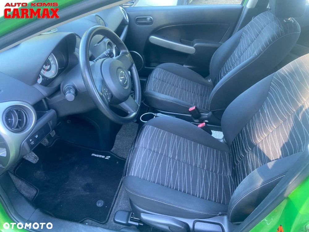 Mazda 2 - 16