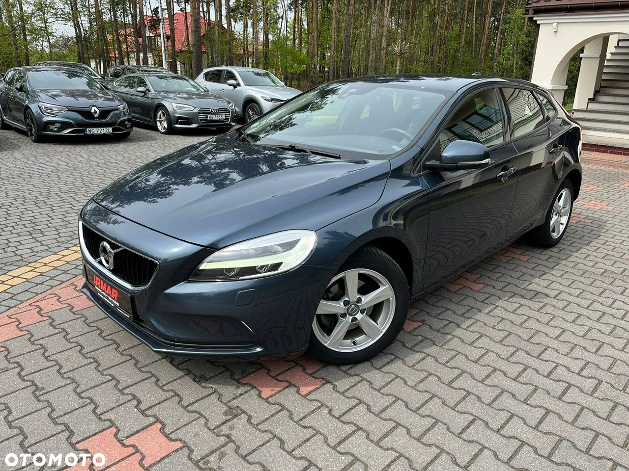 Volvo V40 D2 Momentum - 3