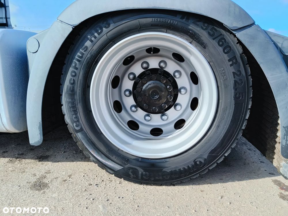 MAN TGX18.460 lowdeck - 21