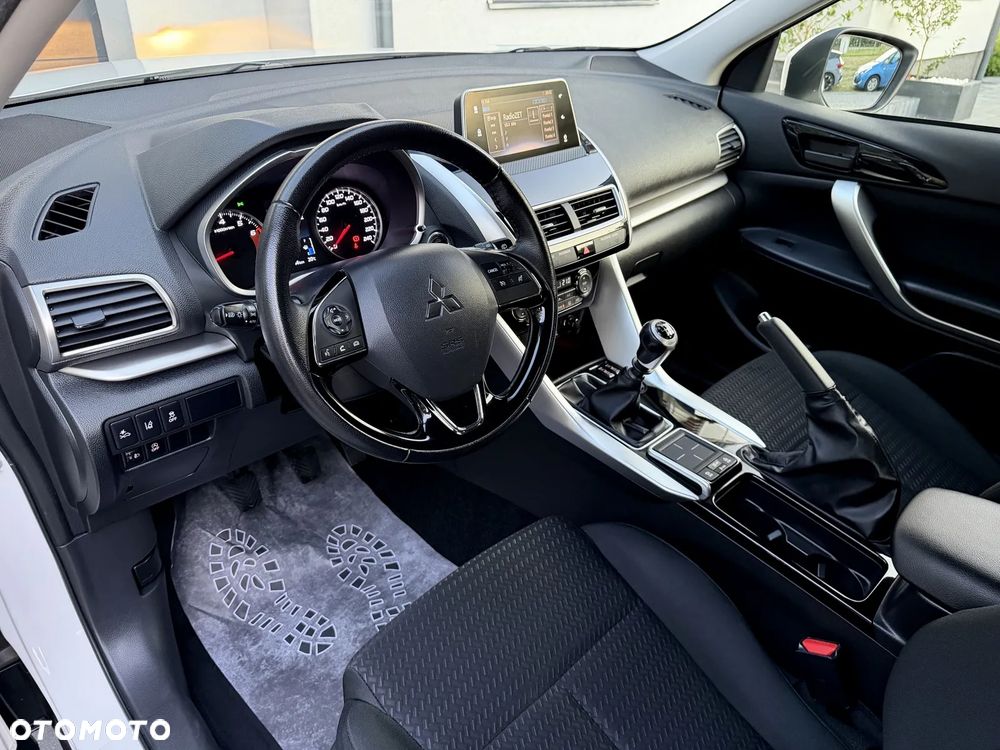 Mitsubishi Eclipse Cross 1.5 T Invite Plus - 24