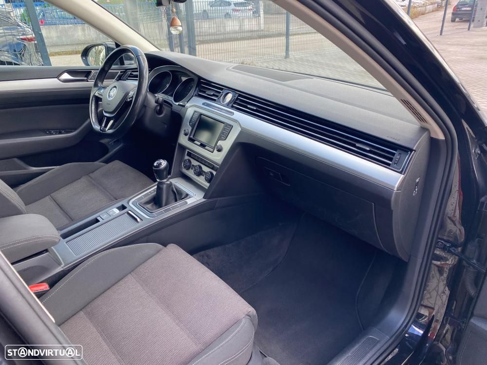 VW Passat Variant 1.6 TDI Confortline - 8