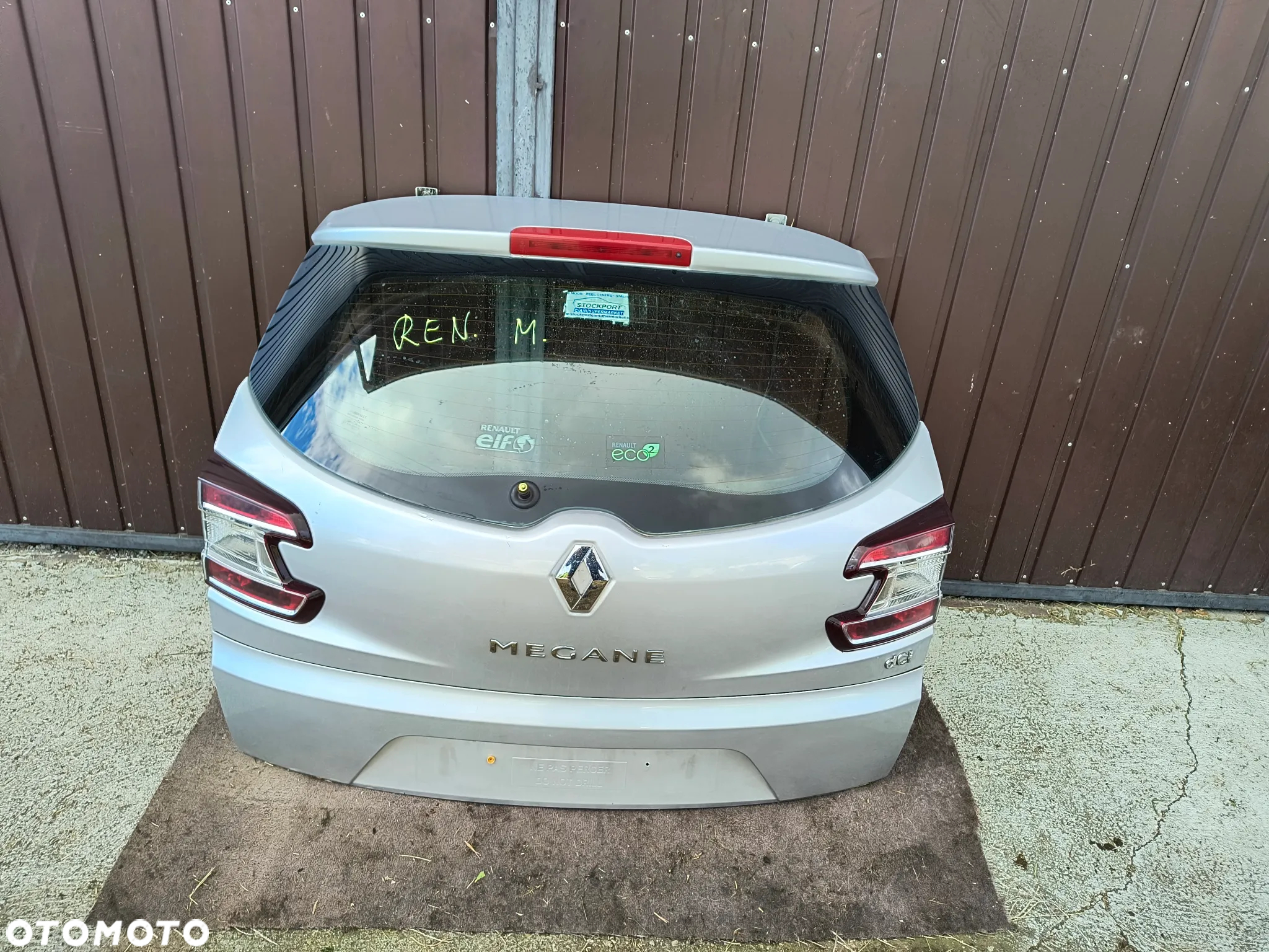Klapa Tył tylna bagażnika Renault Megane  III Kombi - 2