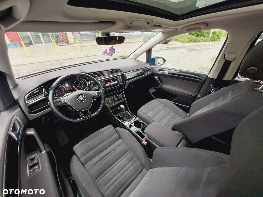 Volkswagen Touran 2.0 TDI BMT Highline DSG - 22