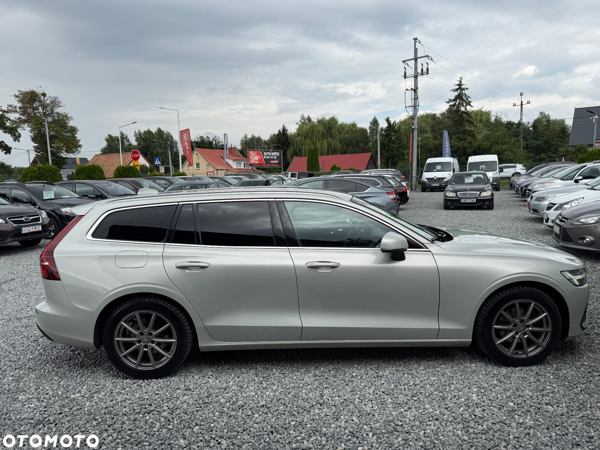 Volvo V60 D4 AWD Momentum Pro - 25