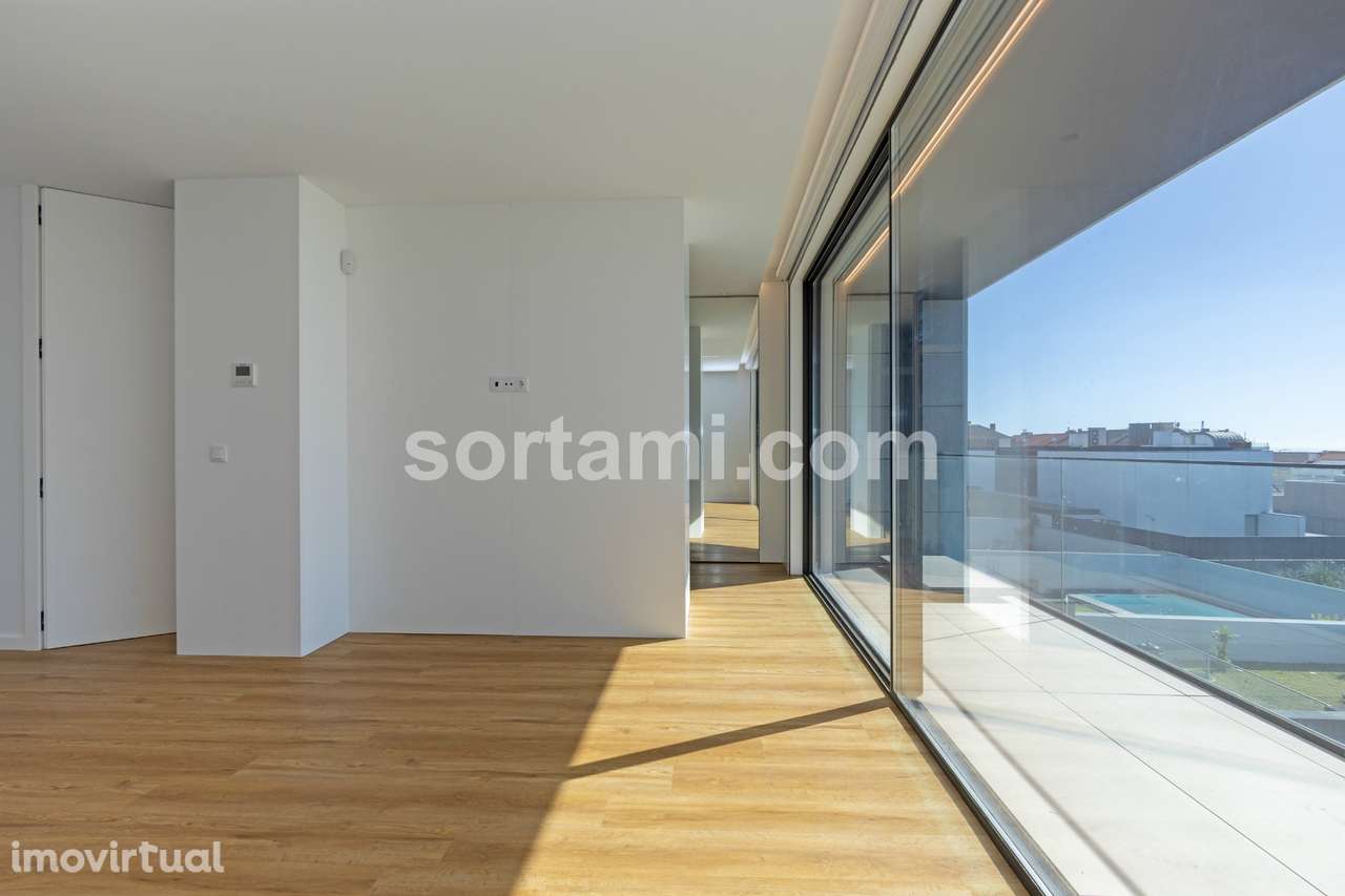 Moradia em Banda T3+2 Venda em Canidelo,Vila Nova de Gaia - Grande imagem: 2/60