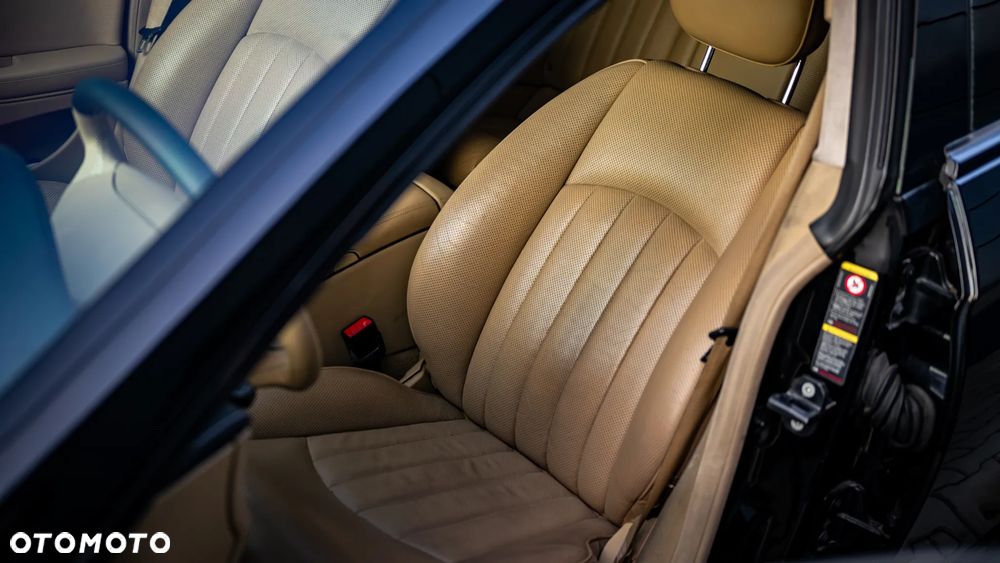 Mercedes-Benz CLS - 16