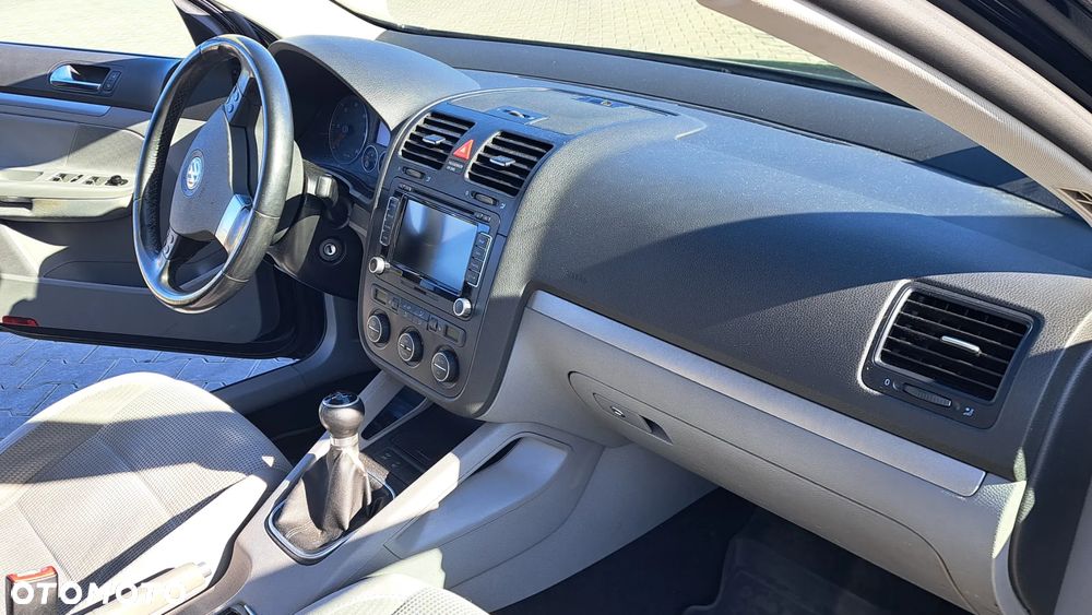 Volkswagen Golf 1.9 TDI Comfortline - 6