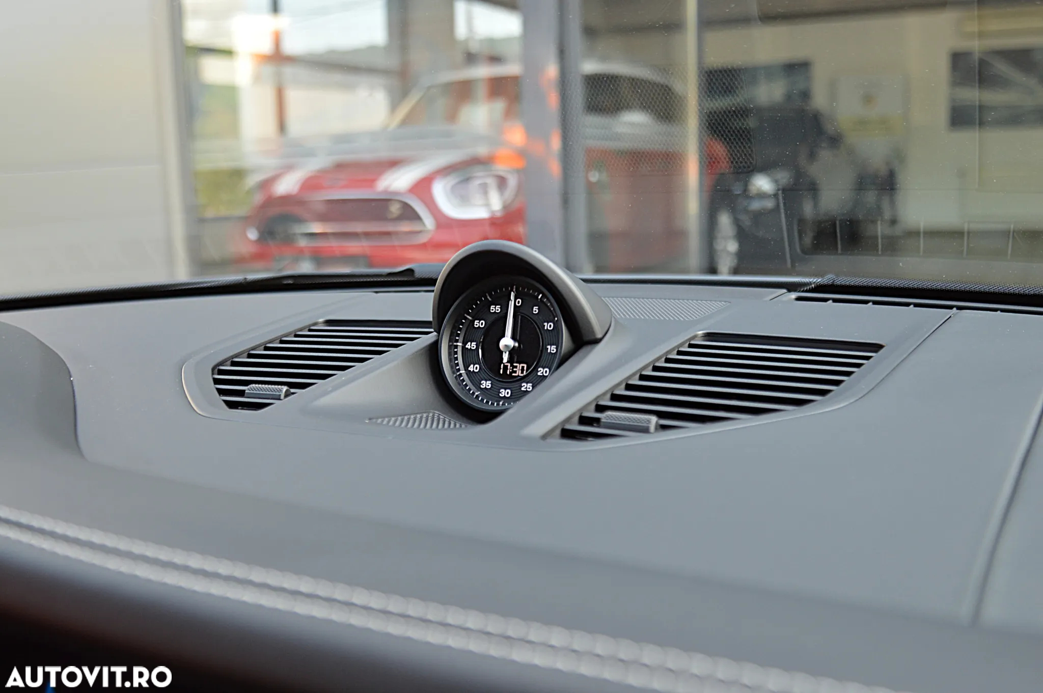 Porsche 911 Carrera PDK - 24