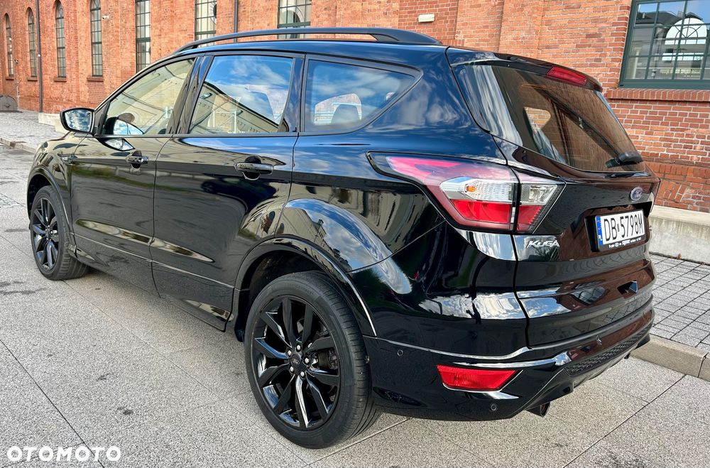 Ford Kuga 1.5 EcoBoost 2x4 ST-Line - 14