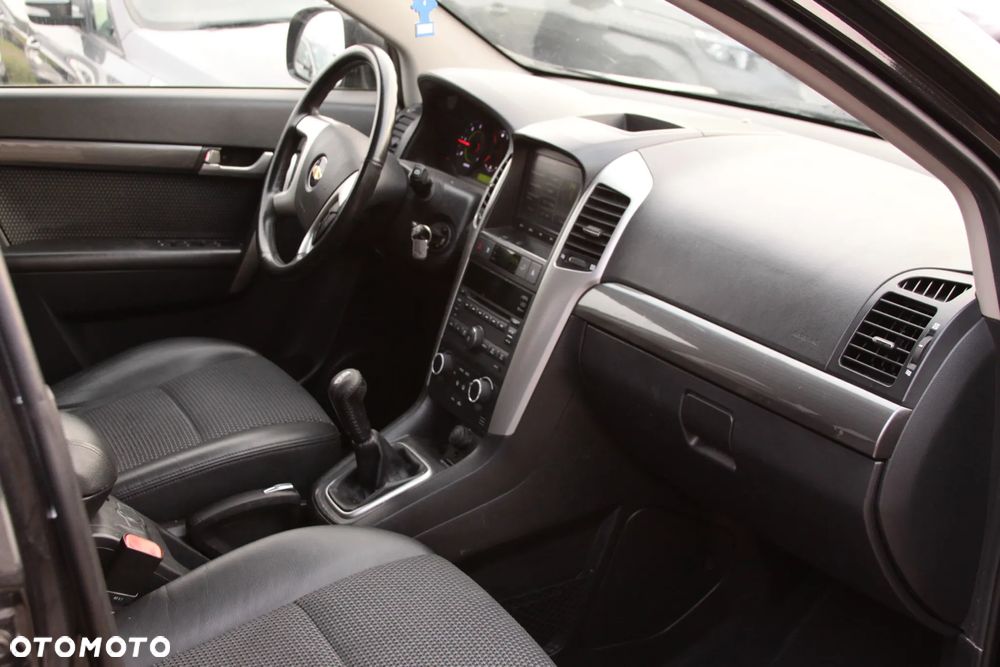 Chevrolet Captiva 2.0 2WD 7 Sitzer LS Family Edition - 16