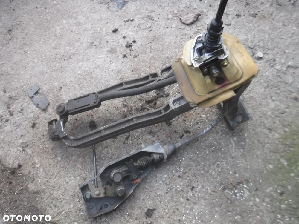 Mercedes C Klasa W203 wybierak biegow manual A2032601351 - 1