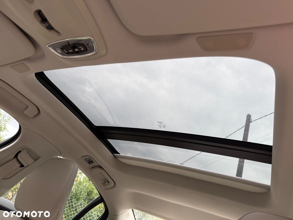 Volvo S60 T5 Momentum Pro - 24