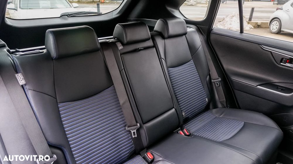 Toyota RAV4 2.5 4x4 Style Selection - 32