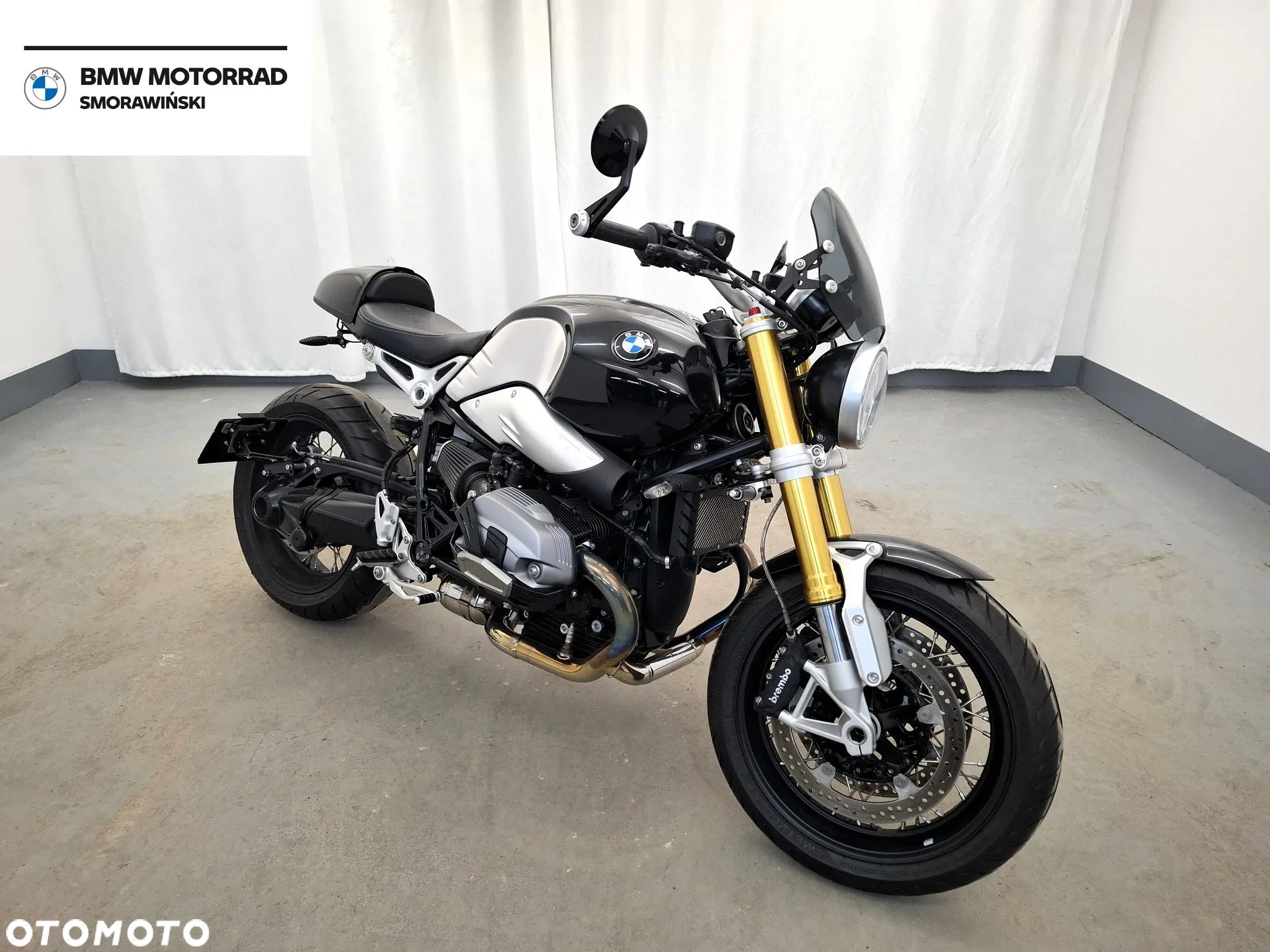 BMW R - 1