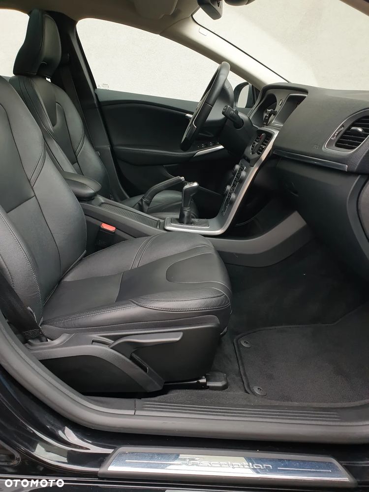 Volvo V40 D3 Inscription - 30