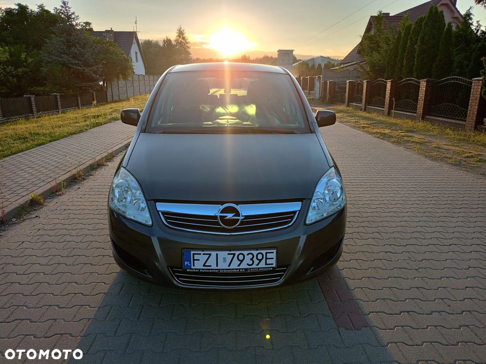 Opel Zafira - 2