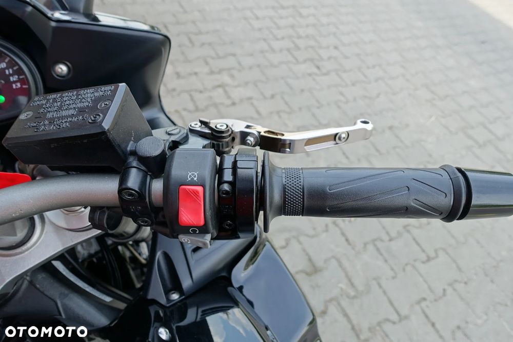 Yamaha FZ - 6