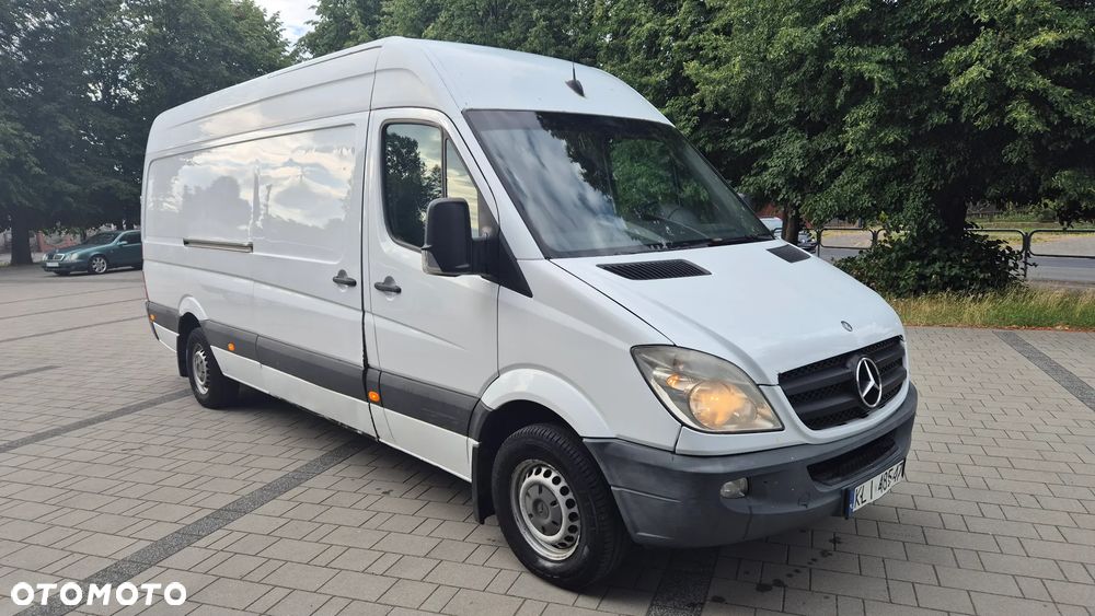 Mercedes-Benz Sprinter - 1
